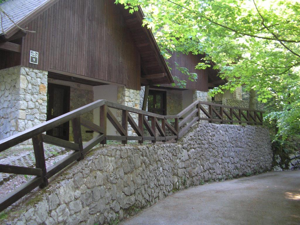 Camping Pivka Jama Postojna Εξωτερικό φωτογραφία